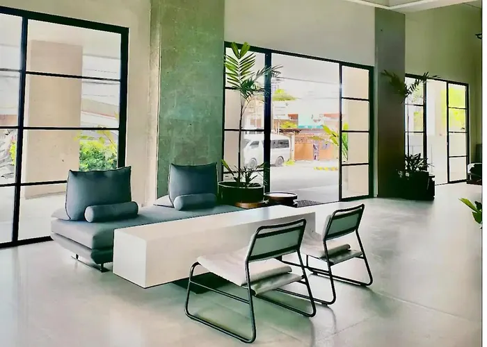 Overlooking View Aparthotel Cebu